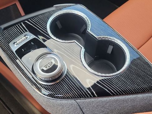 New 2026 Cadillac Optiq Sport 2 image 20