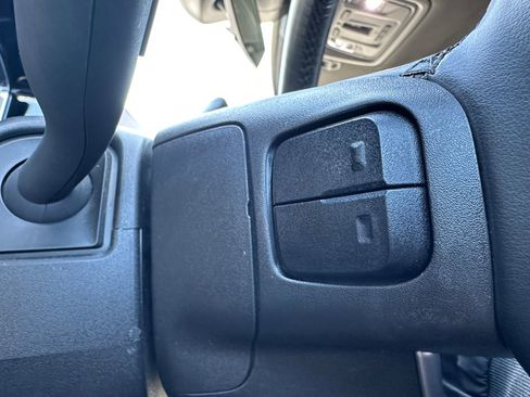 Used 2024 GMC Sierra 1500 SLE w/ Preferred Package image 23