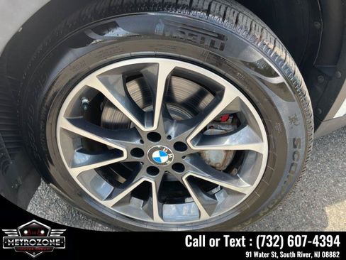 Used 2017 BMW X5 xDrive50i w/ Executive Package AWD/4WD image 38
