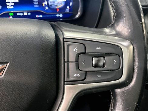 Used 2022 Chevrolet Suburban LT image 24