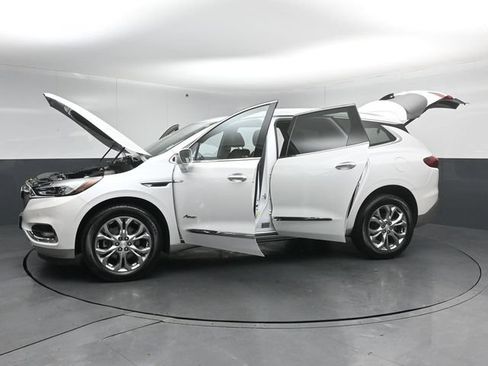 Used 2019 Buick Enclave Avenir w/ Avenir Technology Package AWD/4WD image 56