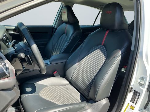 Used 2022 Toyota Camry TRD FWD image 5