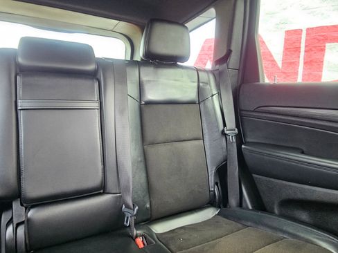 Used 2021 Jeep Grand Cherokee Laredo X image 26