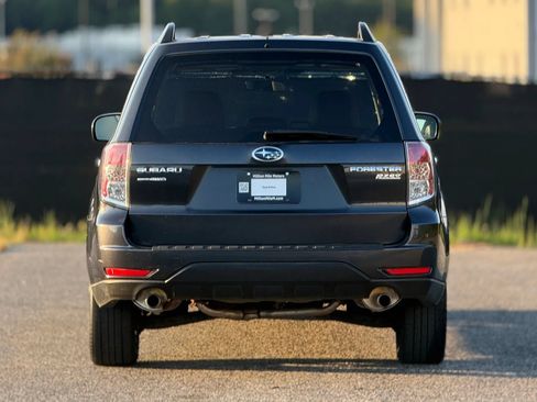 Used 2011 Subaru Forester 2.5X Premium AWD/4WD image 4