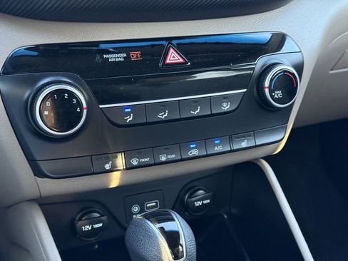 Used 2019 Hyundai Tucson Value FWD image 17