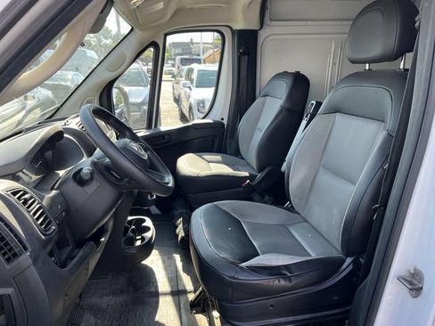 Used 2025 RAM ProMaster 2500 w/ Convenience Group FWD image 15