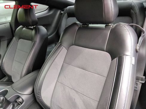 Used 2020 Ford Mustang Shelby GT350 w/ Technology Package image 27