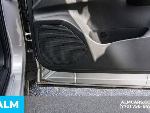 Used 2025 Nissan Rogue SV image 51