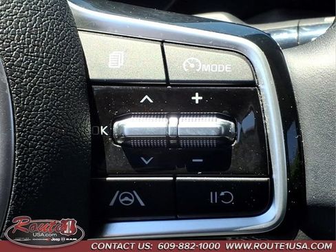 Used 2023 Kia Sorento S AWD/4WD image 29