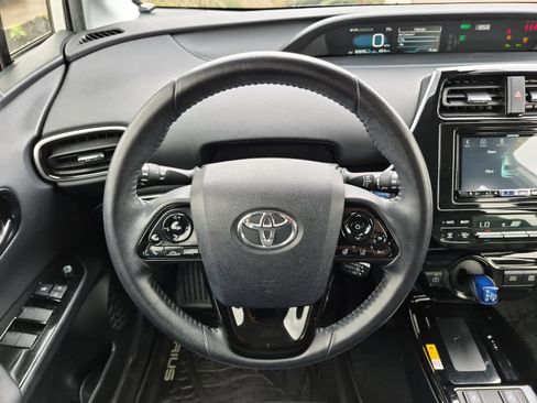 Used 2019 Toyota Prius XLE AWD/4WD image 22