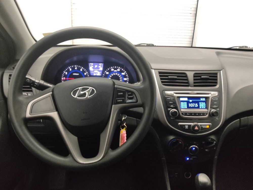 Used 2017 Hyundai Accent SE FWD image 22