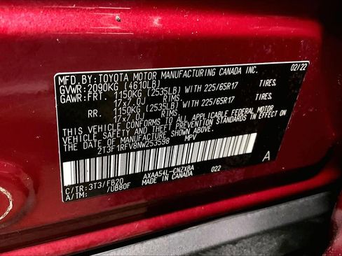 Certified 2022 Toyota RAV4 LE AWD/4WD image 33