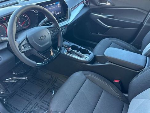 New 2026 Chevrolet Trax RS w/ Sunroof Package FWD image 13
