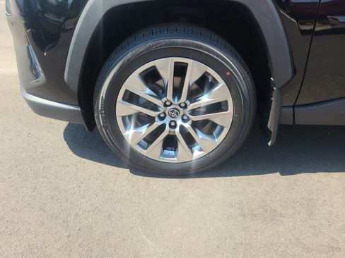 Certified 2019 Toyota RAV4 Limited w/ Advanced Technology Package AWD/4WD image 9
