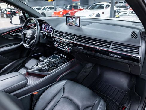 Used 2019 Audi Q7 3.0T Prestige w/ Prestige Package AWD/4WD image 11
