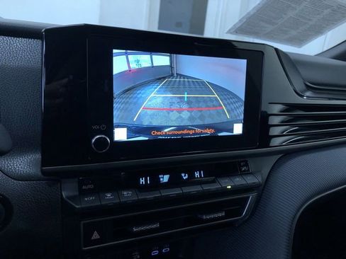 Certified 2025 Toyota Camry SE image 28