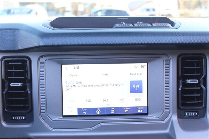 Used 2023 Ford Bronco Outer Banks AWD/4WD image 7