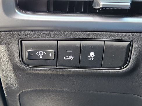 Certified 2025 Hyundai Santa Cruz SE AWD/4WD image 33