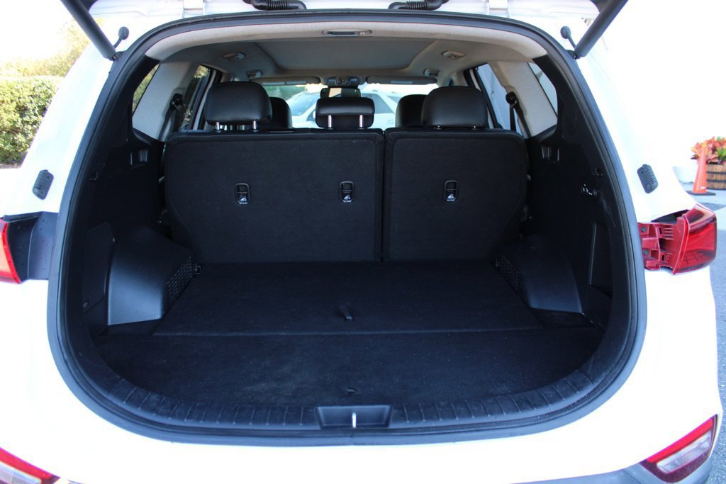 Used 2020 Hyundai Santa Fe SEL FWD image 11