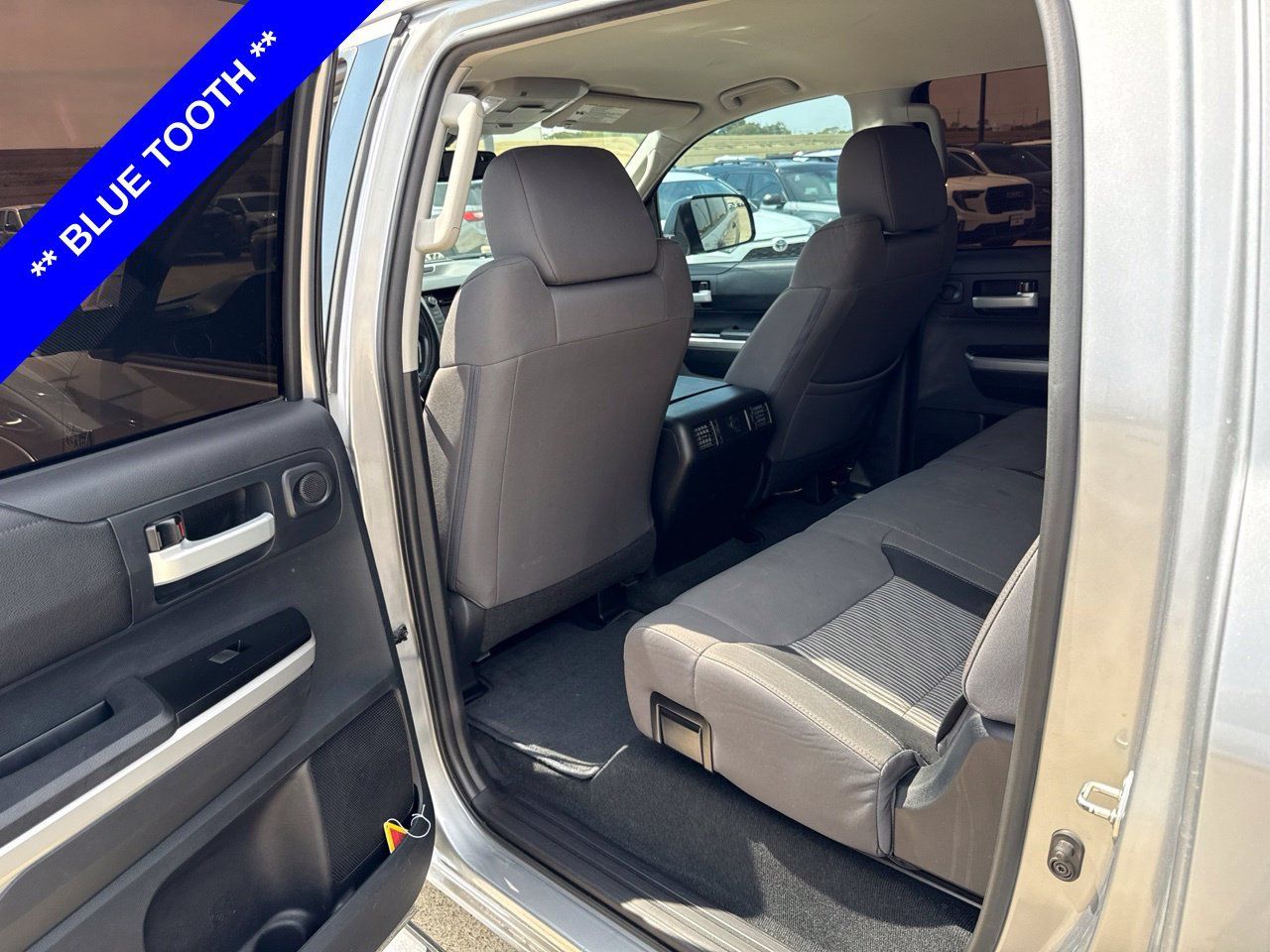 Used 2016 Toyota Tundra SR5 w/ SR5 Upgrade Package RWD image 7