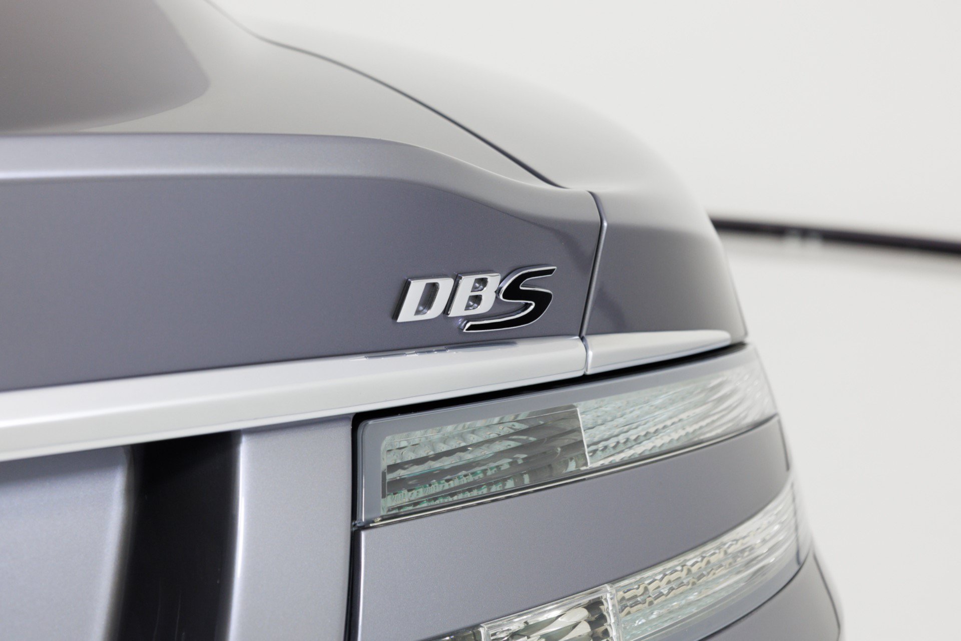 Used 2010 Aston Martin DBS Coupe RWD image 74