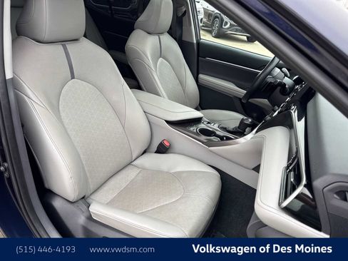 Used 2022 Toyota Camry XSE w/ Navigation Package image 14