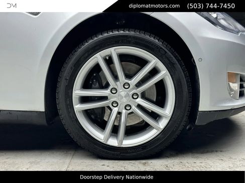 Used 2015 Tesla Model S 90D image 36