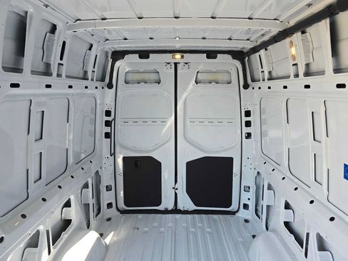 Used 2026 Mercedes-Benz Sprinter 2500 image 15