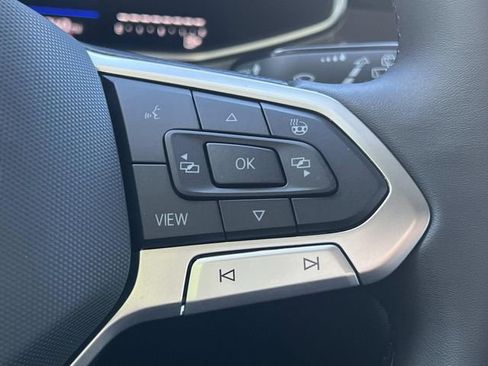 New 2026 Volkswagen Taos SE FWD image 16