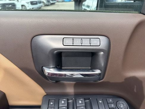 Used 2019 GMC Sierra 2500 Denali w/ Duramax Plus Package image 11