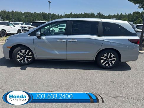 New 2026 Honda Odyssey EX-L image 4