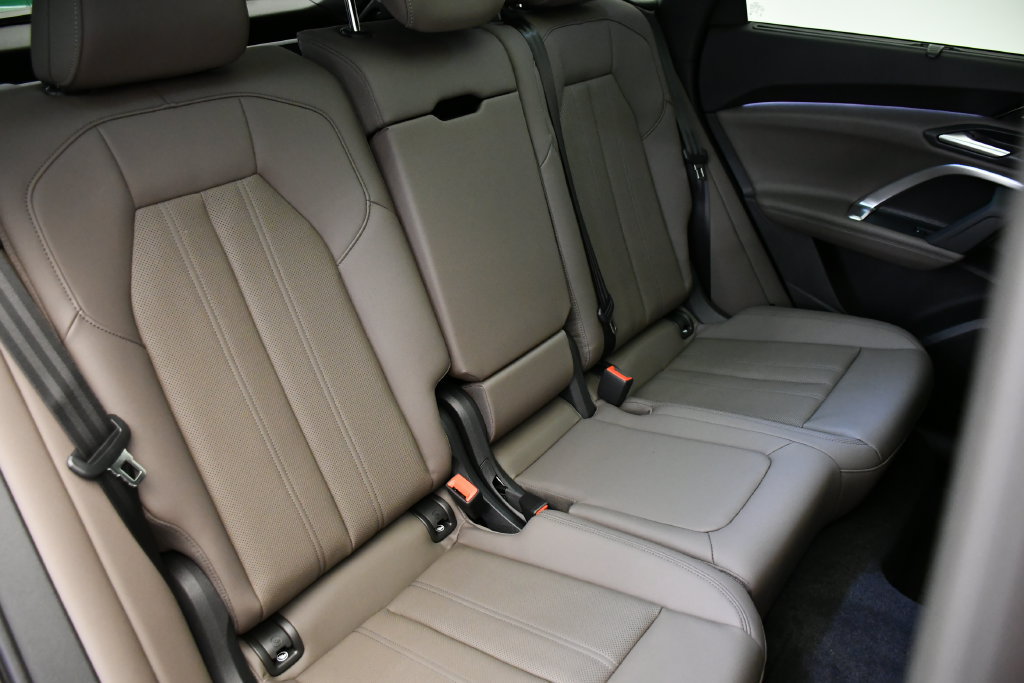 Used 2025 Audi Q5 Premium w/ Premium Plus AWD/4WD image 52