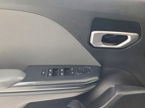 Used 2025 Kia K4 FWD image 27