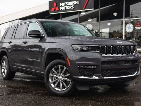 Used 2024 Jeep Grand Cherokee L Limited w/ Luxury Tech Group II image 1