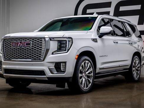 Used 2021 GMC Yukon Denali w/ Denali Ultimate Package AWD/4WD image 31