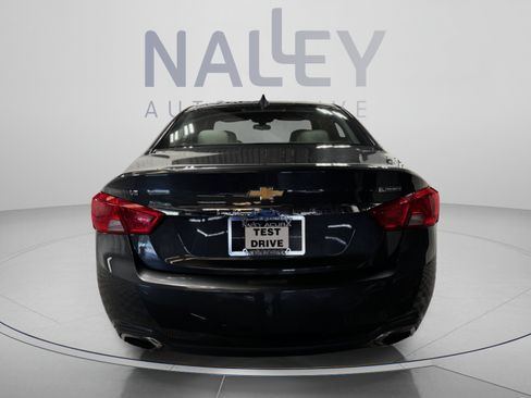 Used 2018 Chevrolet Impala Premier FWD image 4
