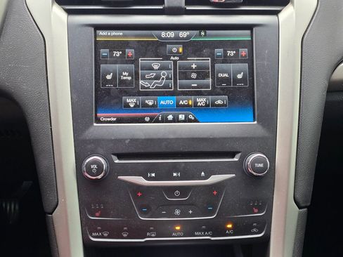 Used 2015 Ford Fusion Energi SE image 16