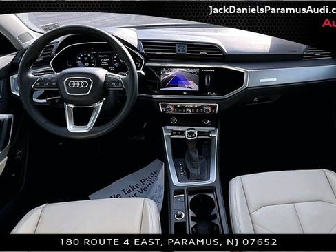 Used 2023 Audi Q3 2.0T Premium w/ Convenience Package image 13