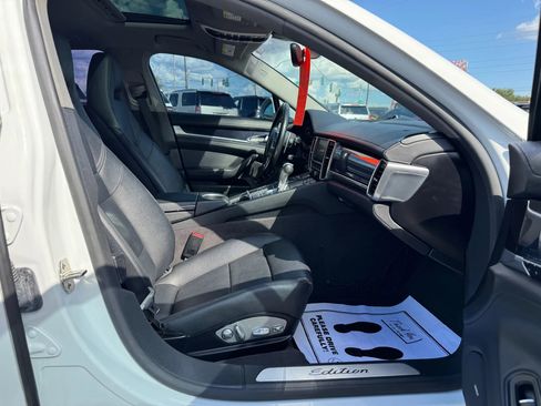 Used 2016 Porsche Panamera image 13