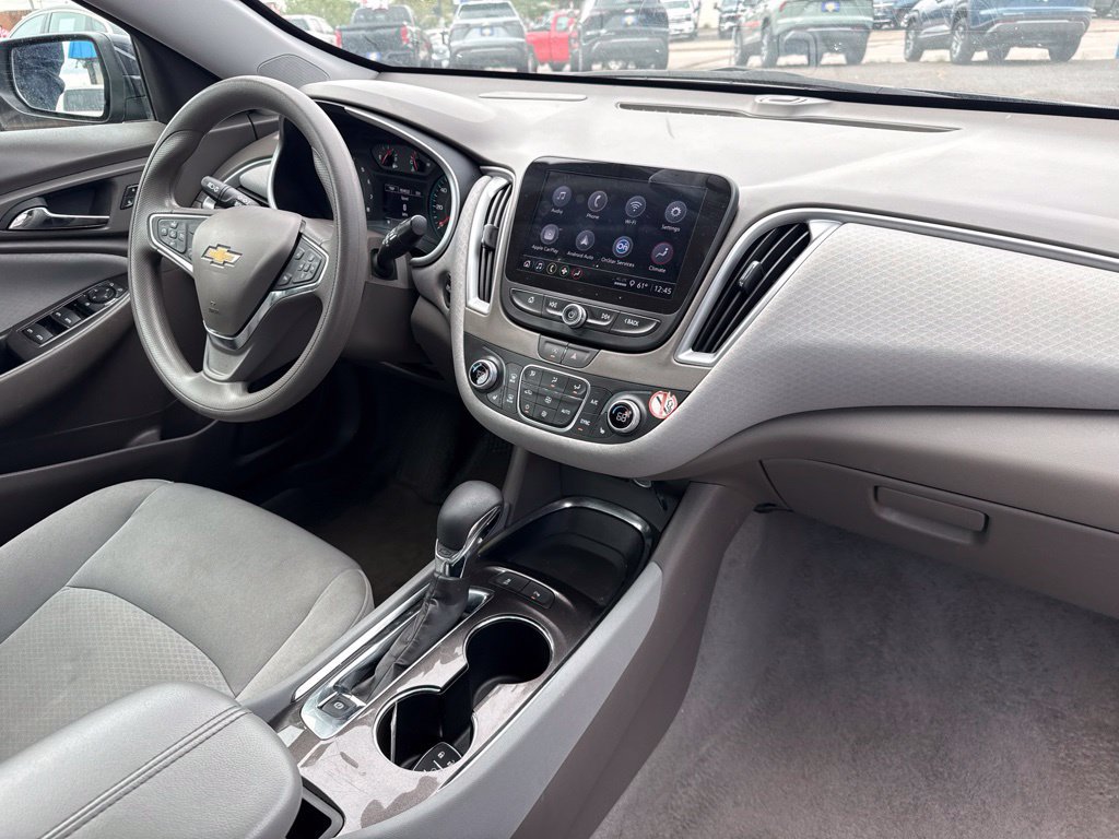 Used 2025 Chevrolet Malibu LT FWD image 38