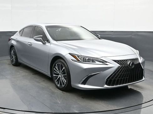 Certified 2022 Lexus ES 350 w/ Premium Package FWD image 2