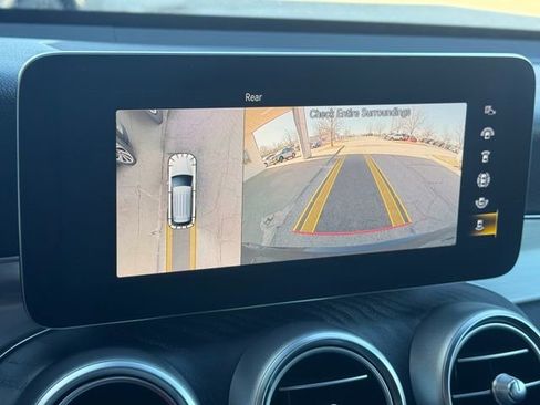 Used 2022 Mercedes-Benz GLC 300 4MATIC image 16