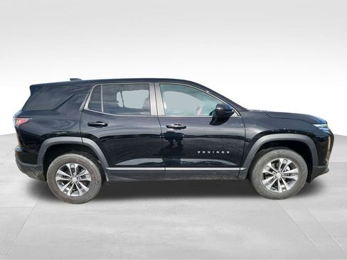 Used 2026 Chevrolet Equinox LT FWD image 10