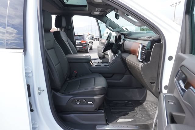 Used 2026 GMC Sierra 3500 Denali w/ Denali Reserve Package AWD/4WD image 26
