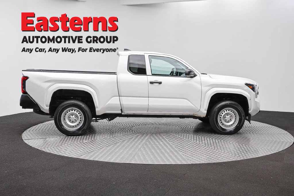 Used 2024 Toyota Tacoma SR RWD image 5