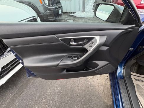Used 2016 Nissan Altima 2.5 SR image 8