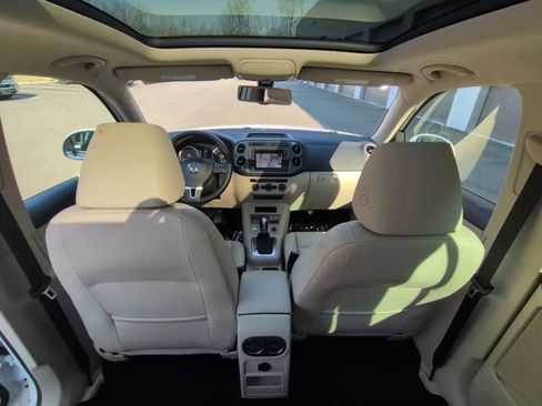 Used 2016 Volkswagen Tiguan SEL image 21