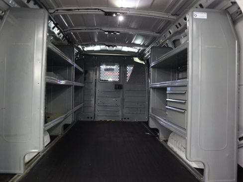 Used 2020 Chevrolet Express 2500 w/ Communications Package RWD image 21