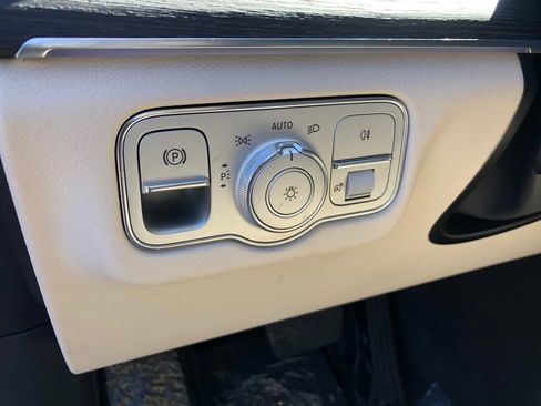 Used 2022 Mercedes-Benz GLE 350 GLE 350 image 13