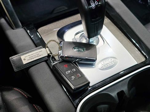 Used 2020 Land Rover Discovery Sport SE R-Dynamic image 30